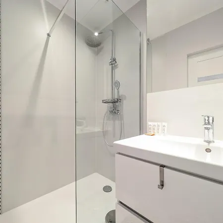 Park Skowroni Pleasant By Bookinghost