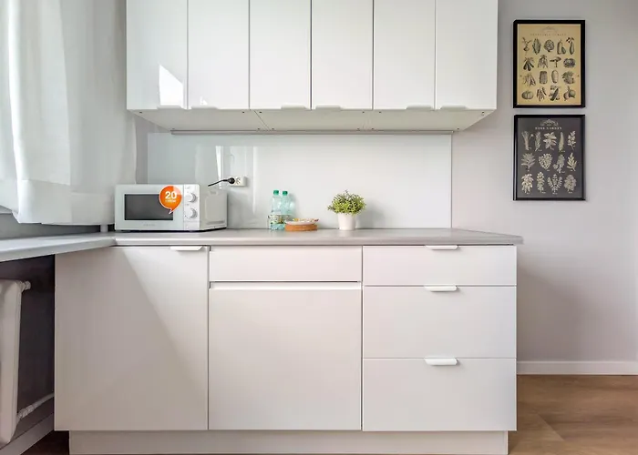 Park Skowroni Pleasant By Bookinghost Breslau