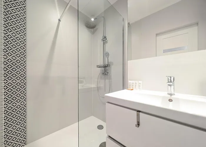 Park Skowroni Pleasant By Bookinghost