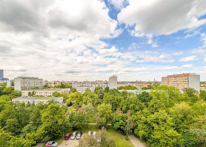 Apartment Park Skowroni Pleasant By Bookinghost *